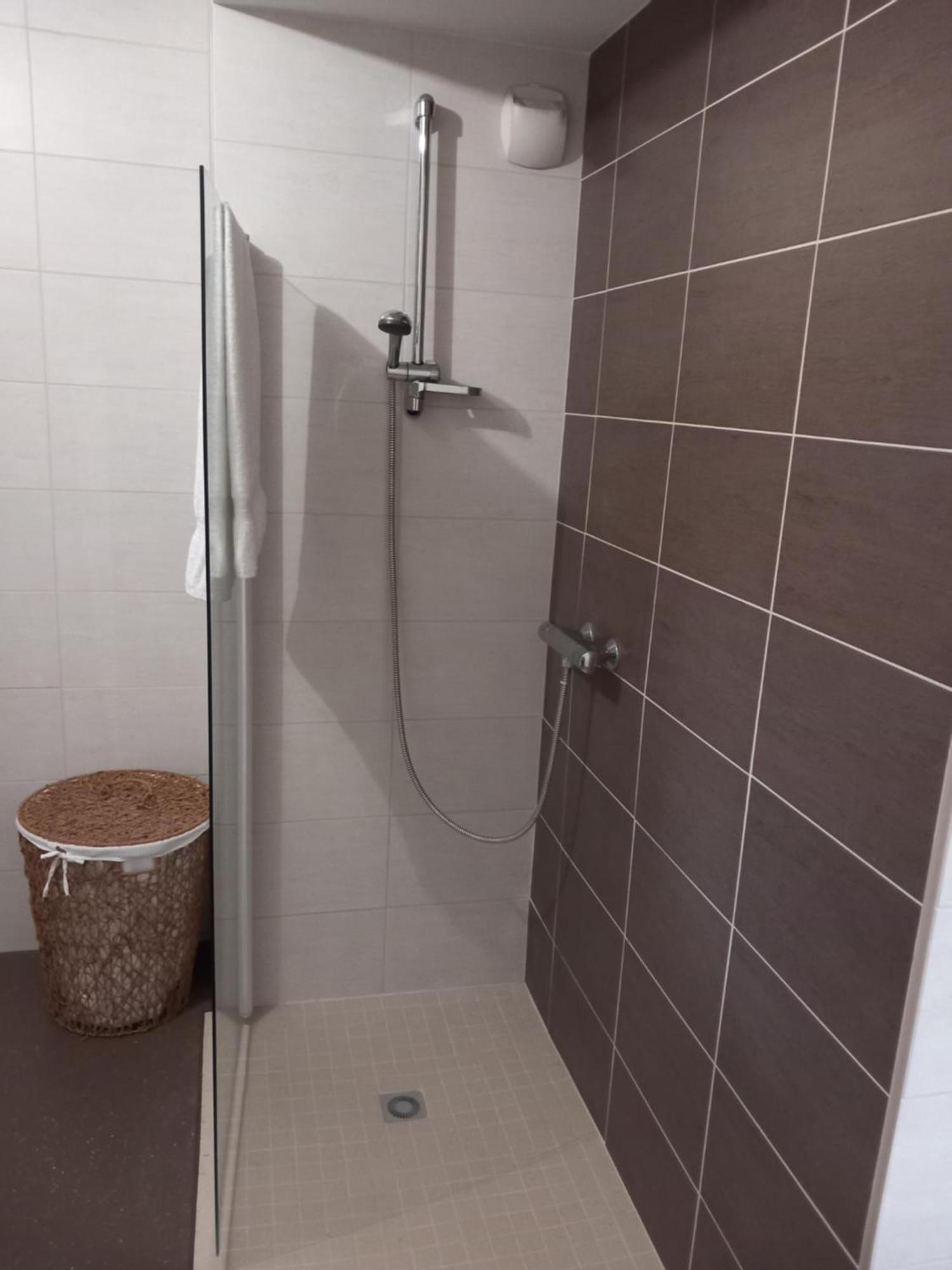 Residence Services Seniors Espace Et Vie 르망 외부 사진